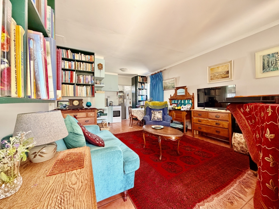 2 Bedroom Property for Sale in Sandbaai Western Cape